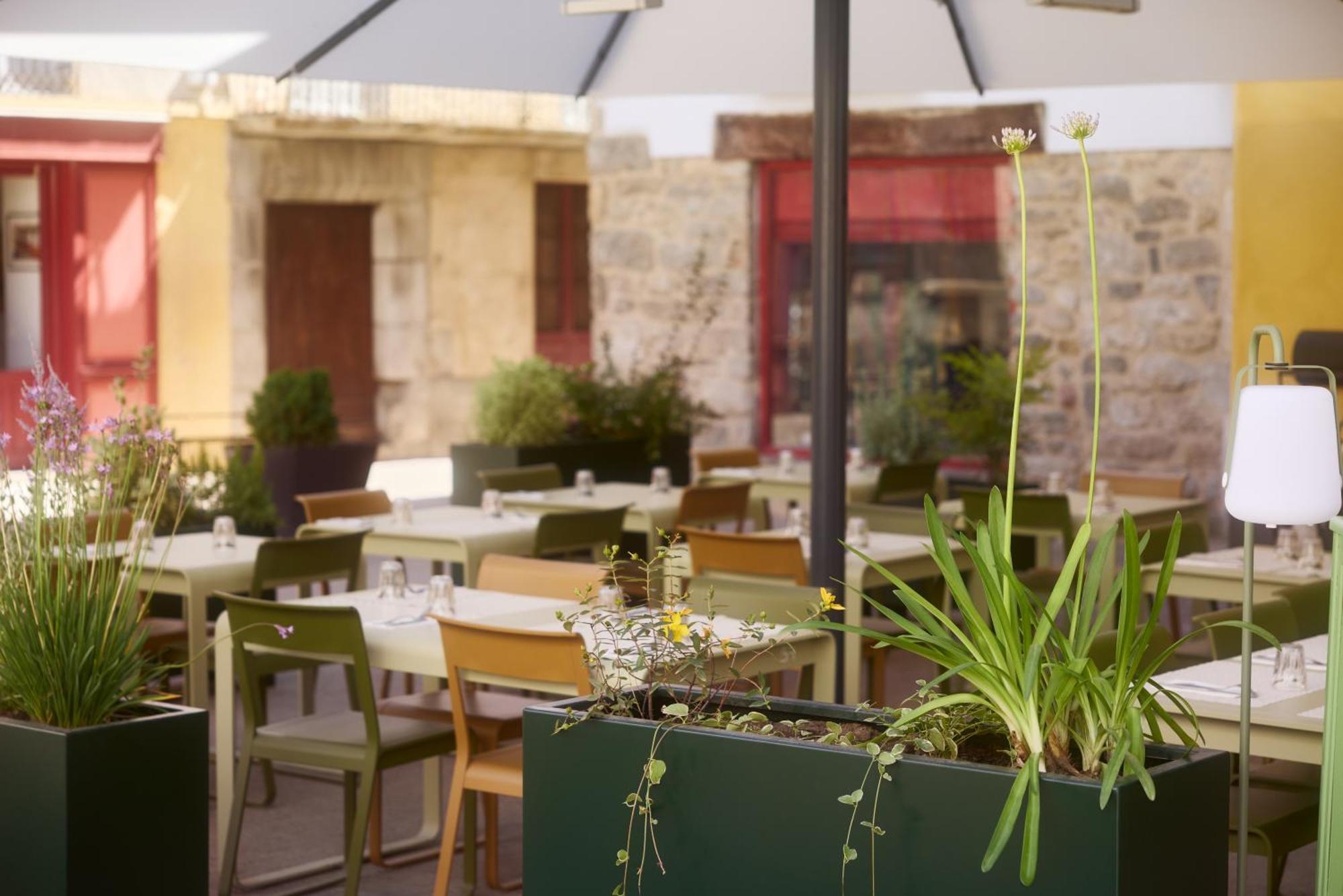 Hotel Restaurant Le Botaniste Prats-de-Mollo-la-Preste Exterior photo